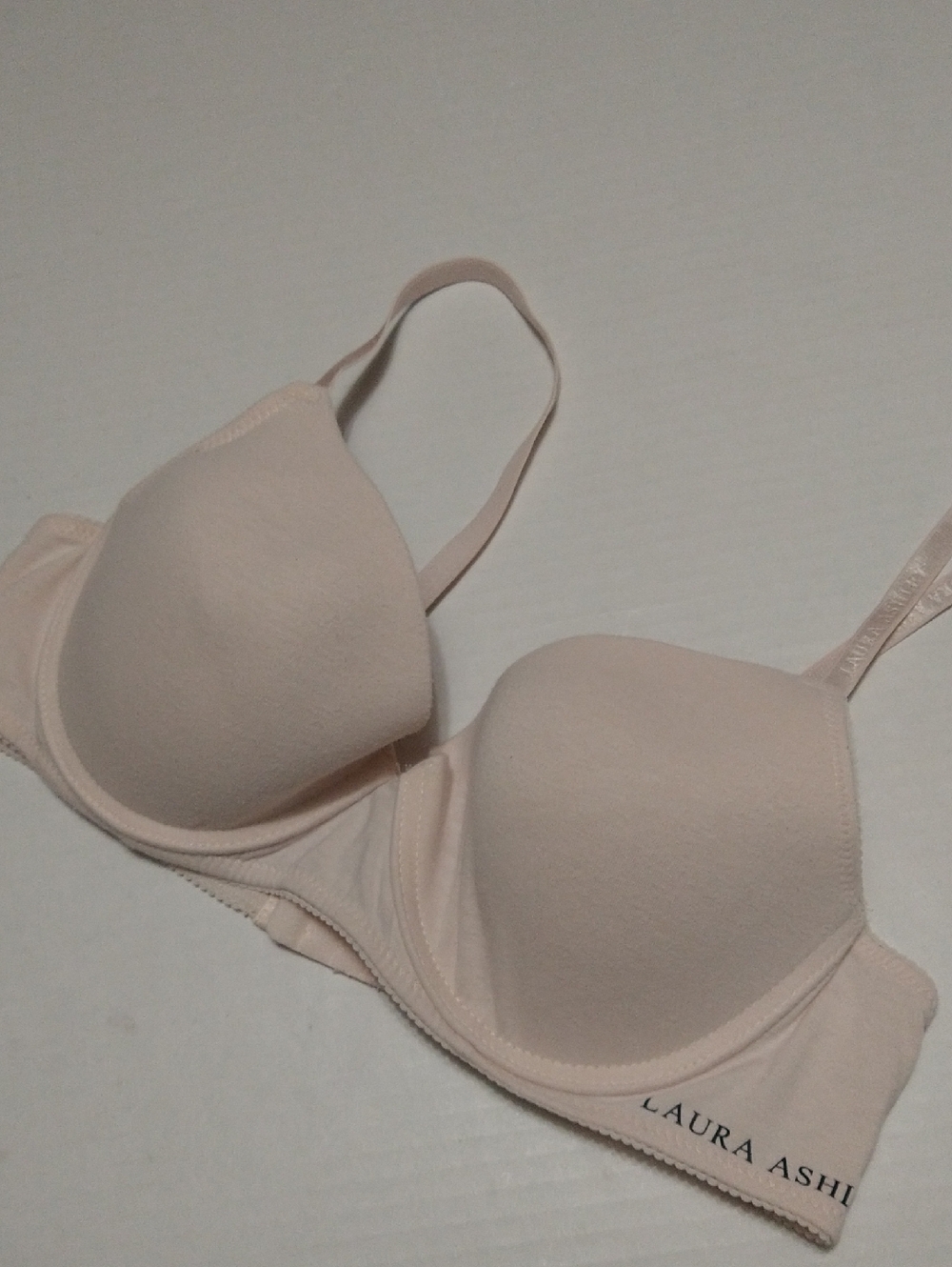 Laura Ashley Light Blush Smooth Push Up Seamless Underwire T-Shirt Bra Size 38C